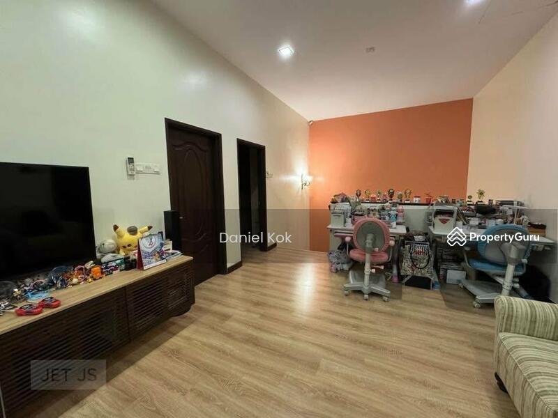 For Sale - RM2.18m! 36x82ft! 4R4B! Fully Renovated Extended Ambang Botanic 2 Klang 2 Sty Semi D House for Sale